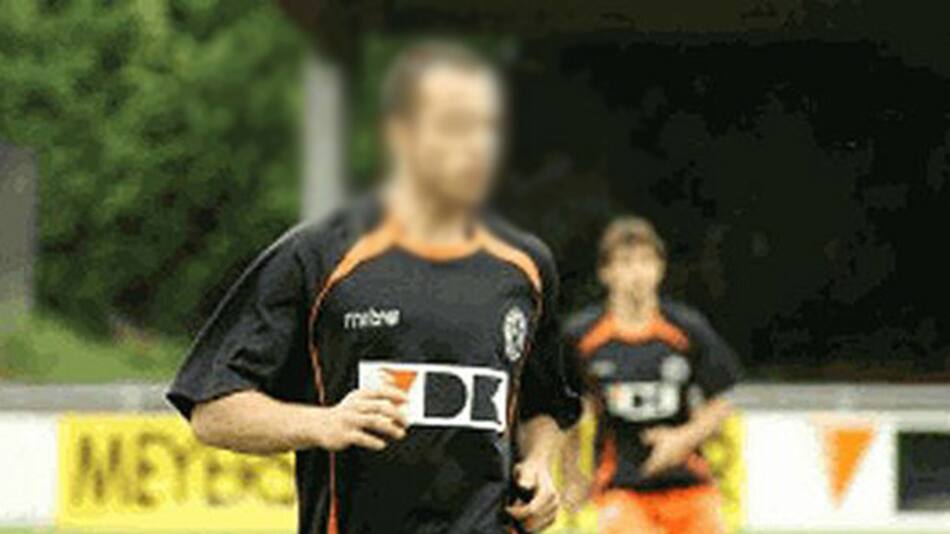 Futbolista y actor porno gay