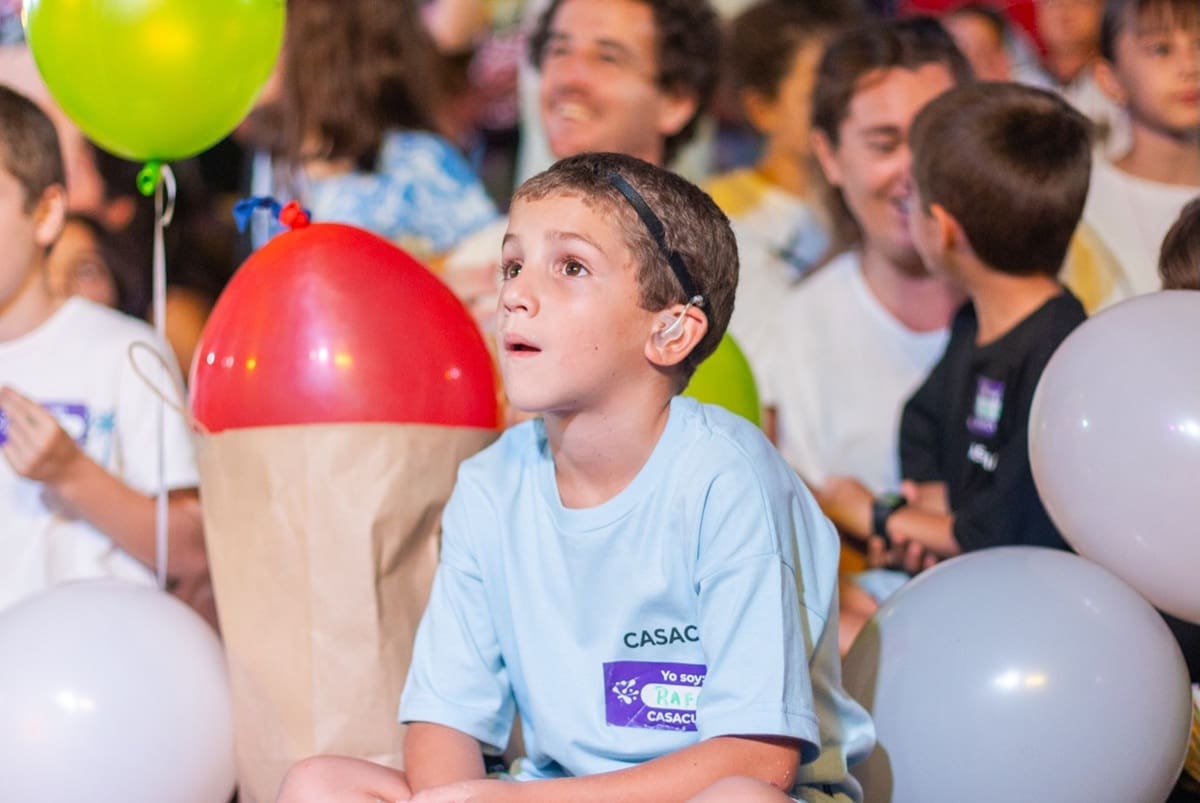 En la Expo Hipoacúsica habrá conferencias, talleres y una experiencia inmersiva para conocer cómo se percibe el mundo con distintos grados de pérdida auditiva.