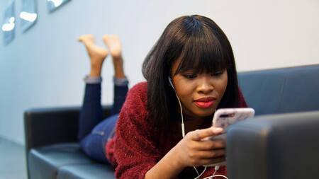 Visualización de videos. Foto: Unsplash.