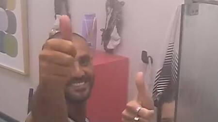 La reconciliación que fue interrumpida y casi termina en sanción. Foto: captura.