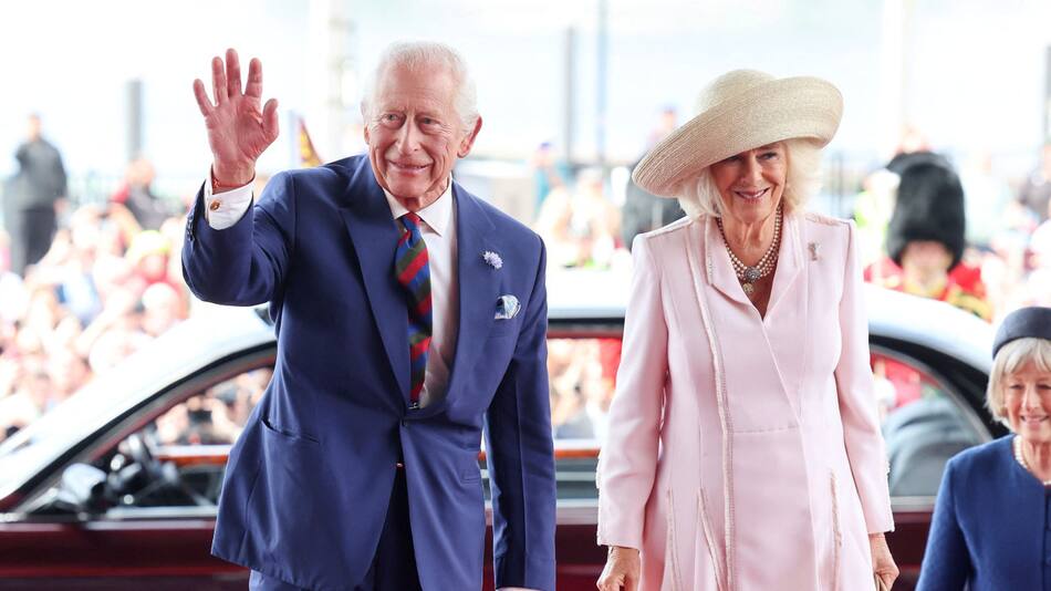 Rey Carlos III manifestó su alegría por la llegada de este nuevo bebé a la familia real. Foto: Reuters.