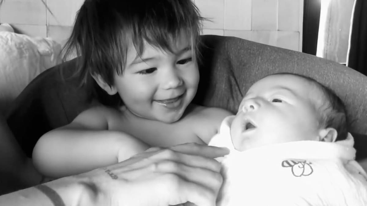 Tao y Bee, los hijos de Calu Rivero. Foto: captura de video.