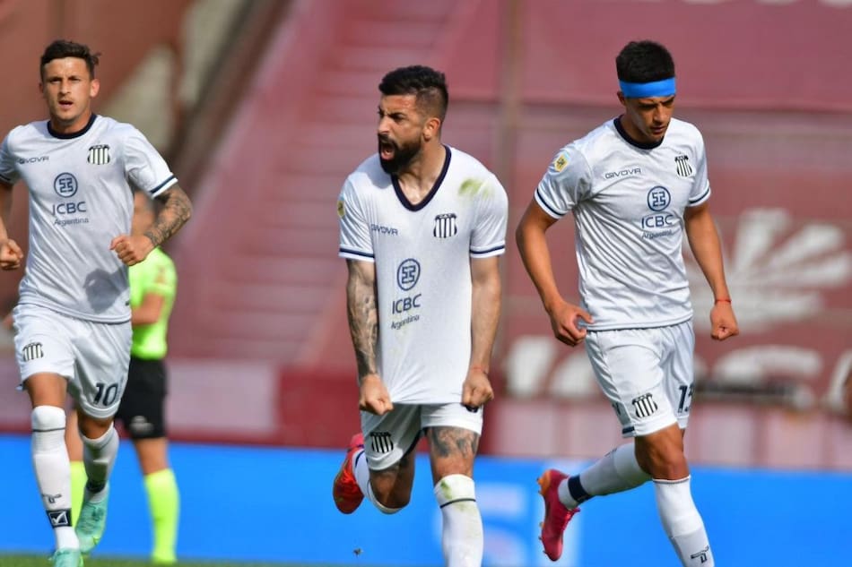 Festejo de Talleres ante Lanus por la Liga Profesional de Fútbol