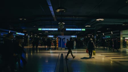 Cortes de luz. Foto: Unsplash.