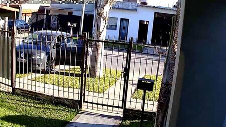 Robo a mujer con su hijo dentro del auto, Almirante Brown