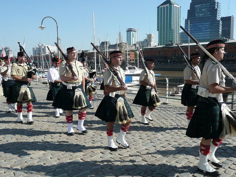 La comunidad argentino-escocesa celebrará con un desfile, como todos los años, el Tartan Day. Foto: Asociación Escocesa