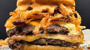 Orgullo nacional: una icónica hamburguesería porteña se posicionó en el ranking de las 10 mejores del mundo