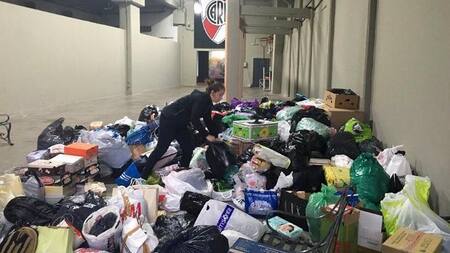 Donaciones para gente en situación de calle en estadio Monumental