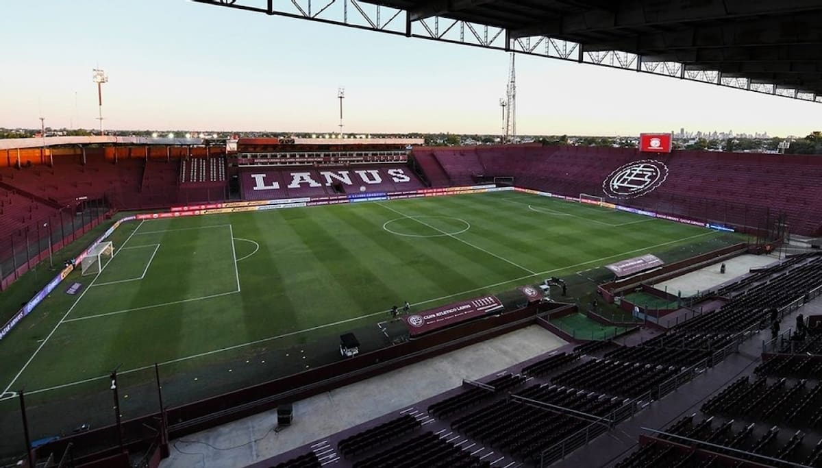 Estadio de Lanús.