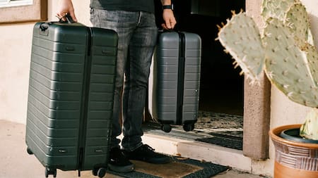 Chau equipaje de mano: una aerolínea cambia para siempre su política para el 2025