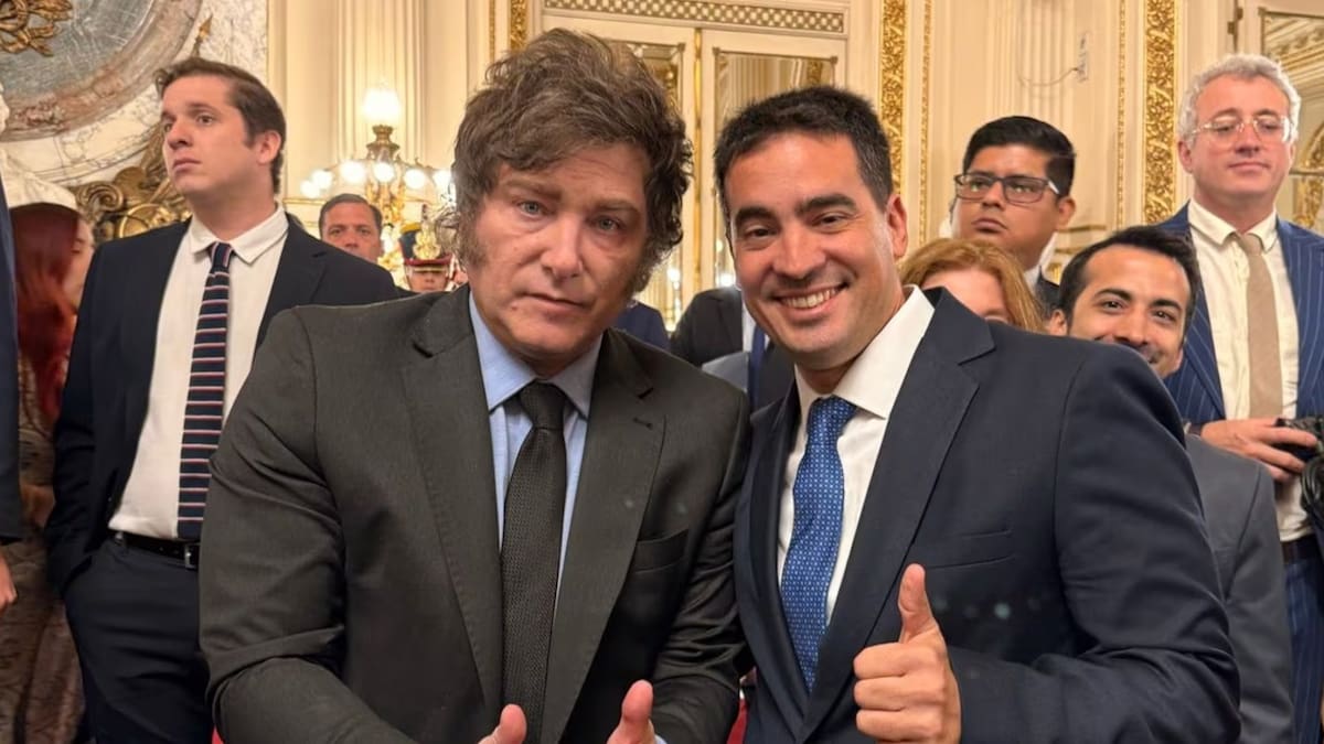 Lejos del armado político y de las negociaciones en el Congreso: así será el rol del nuevo vocero Adrián Ravier en el Gobierno