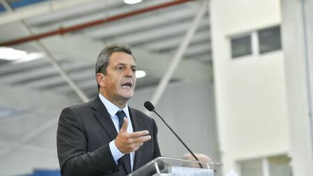 Massa anunció medidas de impulso productivo y exportador para la industria nacional. Télam