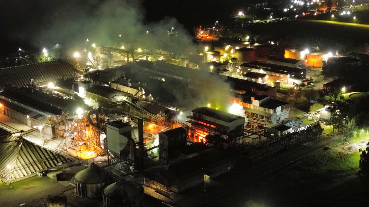 VIDEO: así fue el feroz incendio en la planta de Vicentin en Ricardone