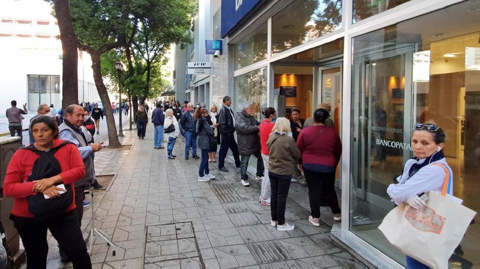 Cambia el horario de los bancos.