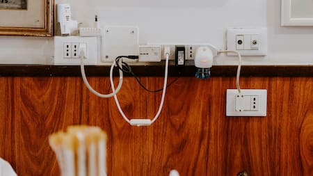 Enchufe; electricidad. Foto: Unsplash.