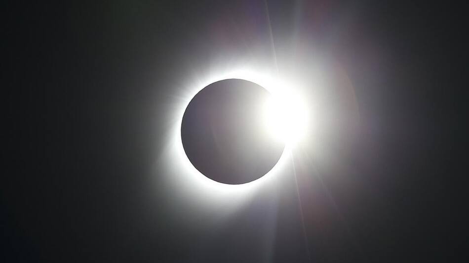 Eclipse total de sol 2019, astronomía, ciencia, fotos, Reuters