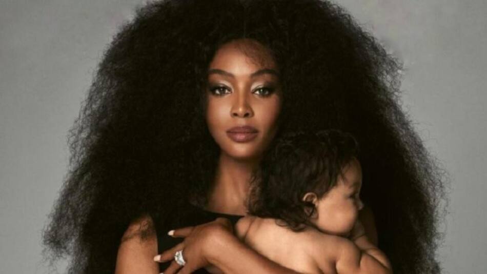 La modelo Naomi Campbell presentó a su hija en la tapa de una revista