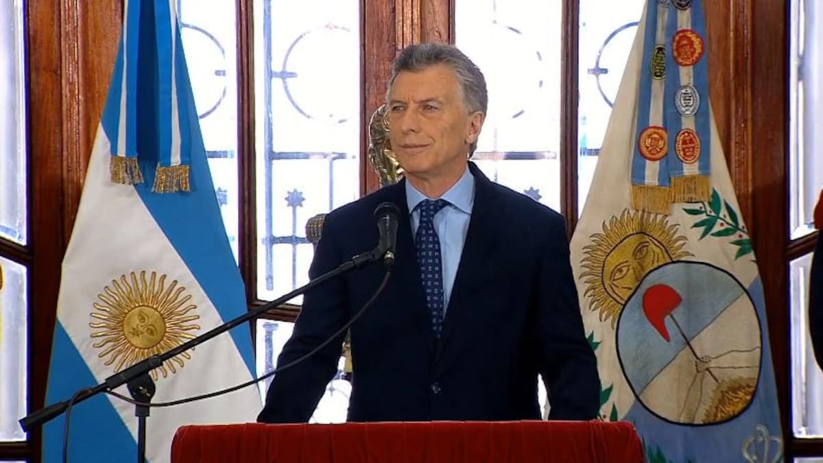 Mauricio Macri, presidente de la Nación, Acto oficial