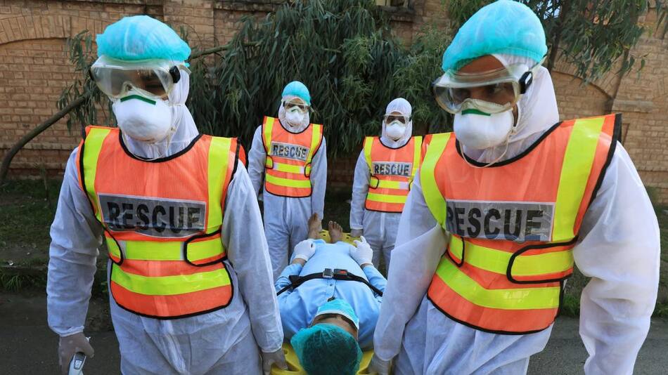 Coronavirus, REUTERS