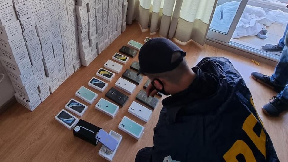 Golpe de Gendarmería a banda delictiva con millonario botín de celulares y electrónica: 12 detenidos