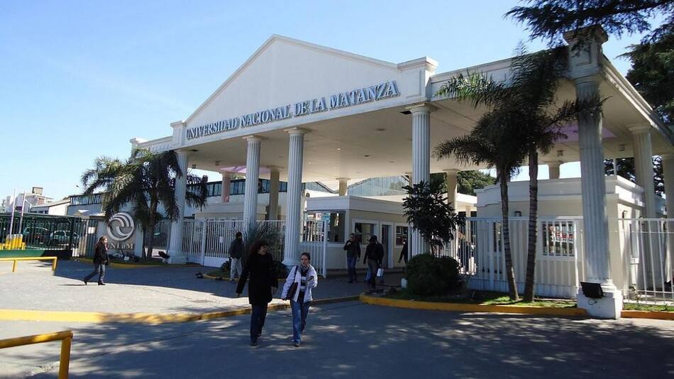 Universidad de La Matanza, educación
