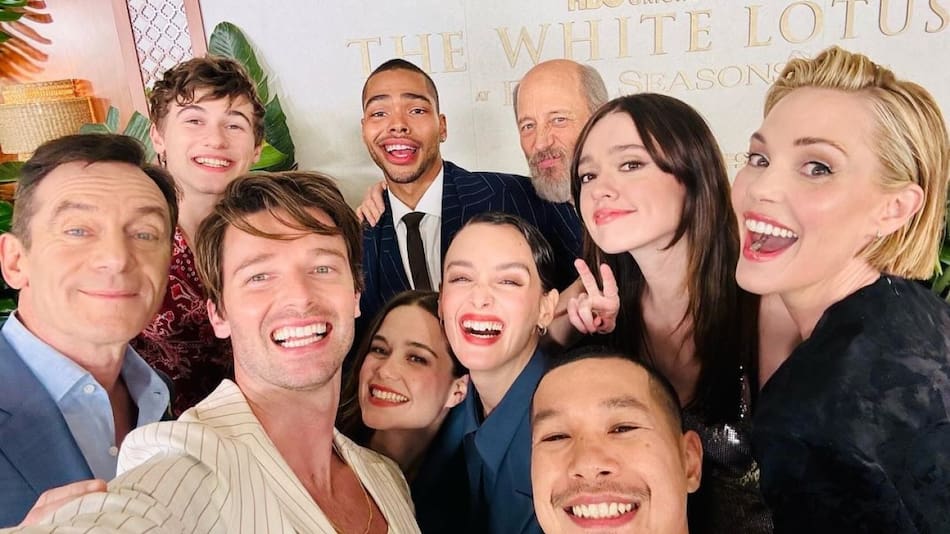 Elenco de The White Lotus. Foto Instagram @thewhitelotus