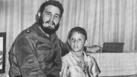 Fidel Castro y su hijo Fidelito