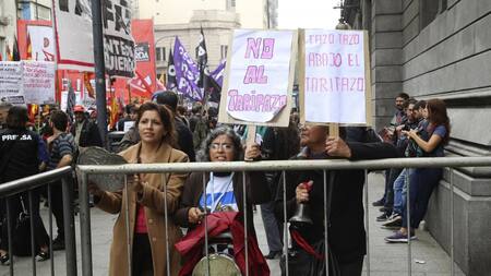 Protesta contra el tarifazo - economía argentina, Agencia NA