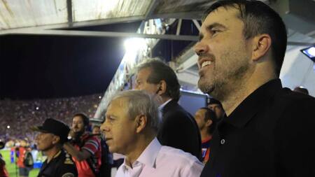 Racing, campeón de la Superliga, Coudet, NA