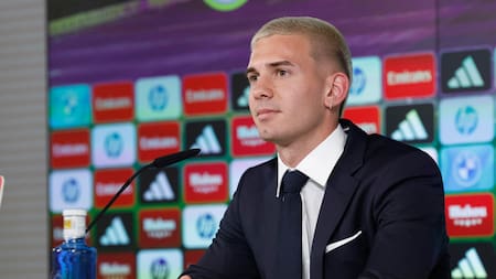 Presentación de Franco Mastantuono en el Real Madrid.