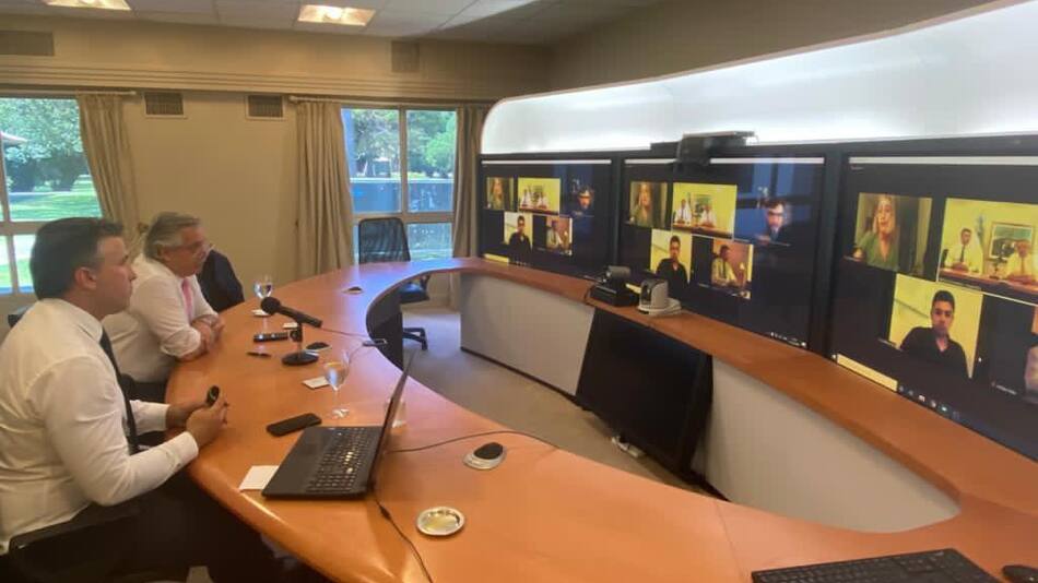 Alberto Fernández, exámenes finales de Teoría General del Delito y Sistema de la Pena a mis alumnos y alumnas de la Facultad de Derecho de la UBA, Twitter