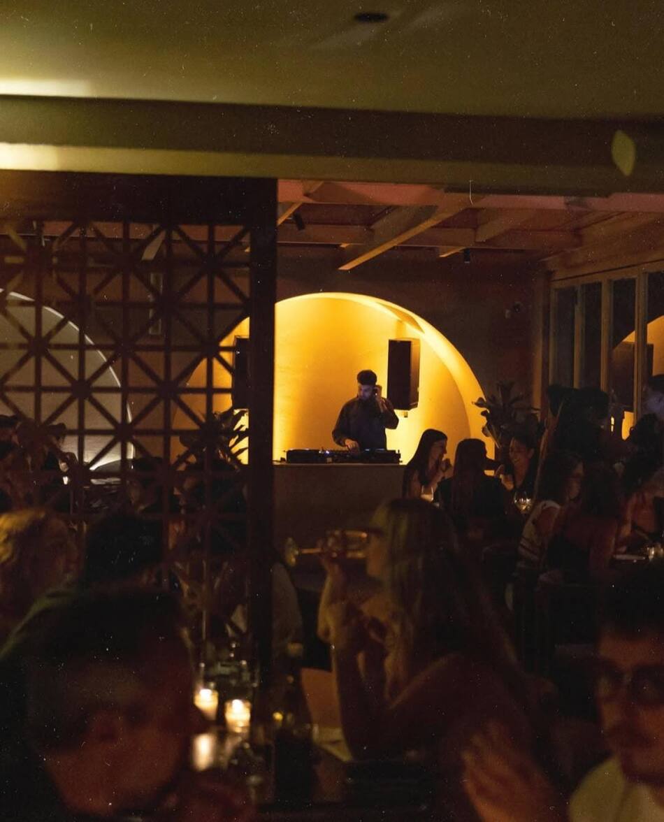 Costa7070, restaurante en la Costanera. Foto: Instagram / costa7070.ba.
