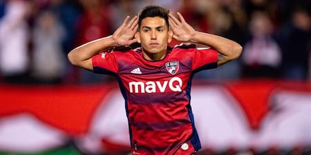 Alan Velasco, en la mira de Boca. Foto: Dallas FC.