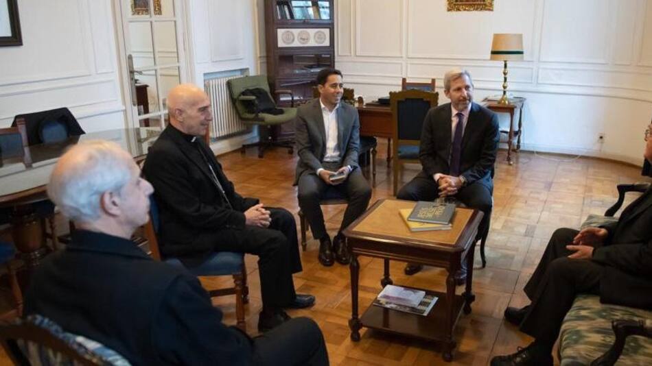 Reunión entre Gobierno e Iglesia - Agencia NA