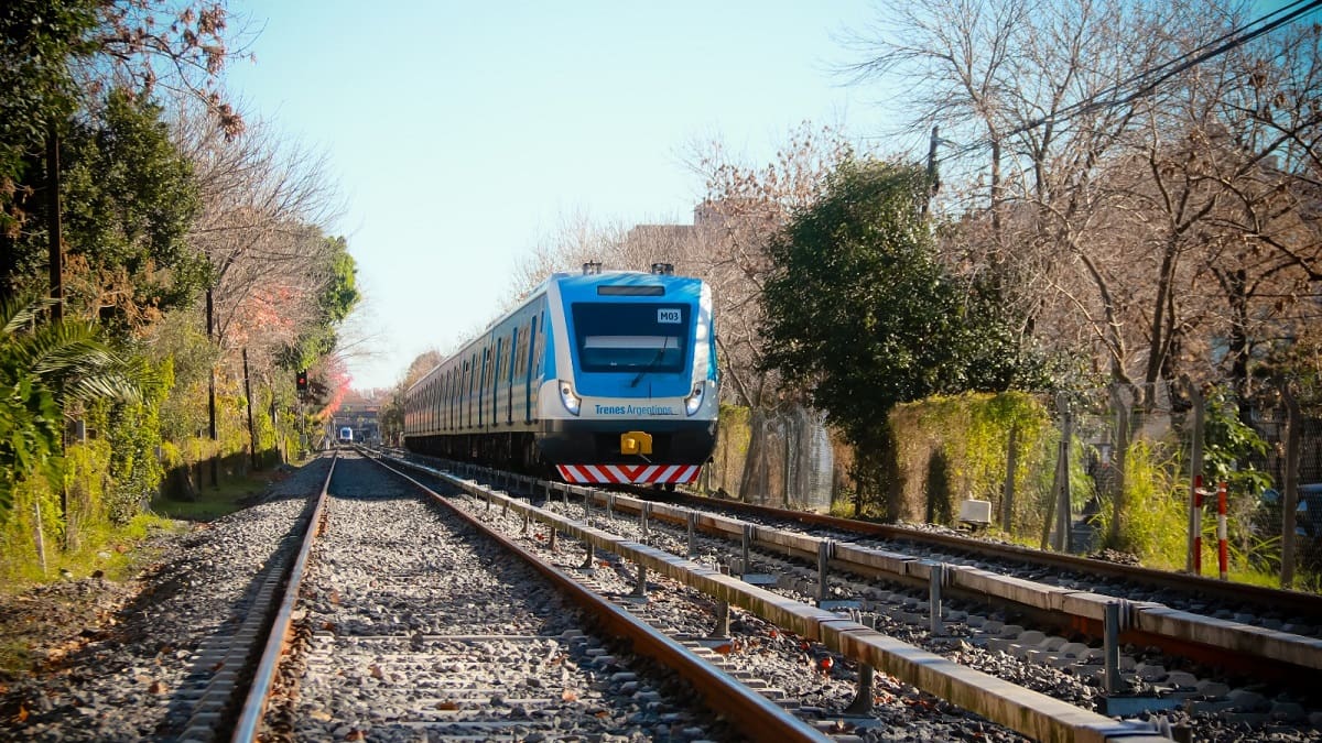 Tren Mitre; Trenes Argentinos.