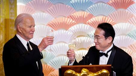 Joe Biden y Fumio Kishida. Foto: Reuters
