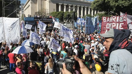 Día del trabajador: agrupaciones sociales con duras críticas al Gobierno