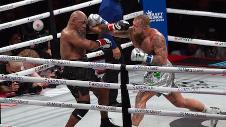 Cuánto ganaron Mike Tyson y Jake Paul por la pelea de Netflix