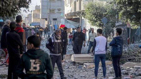 Destrucciones al sur de Gaza. Foto: EFE.