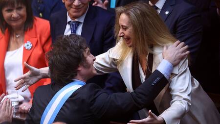 Javier Milei y Karina Milei en el Congreso; Presupuesto 2025. Foto: Reuters