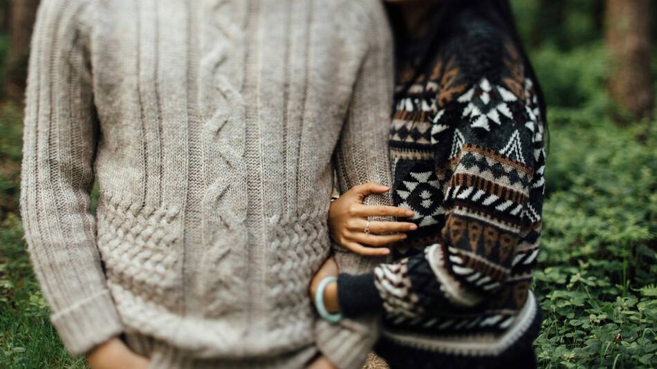 Sweaters; indumentaria; ropa. Foto: Unsplash.