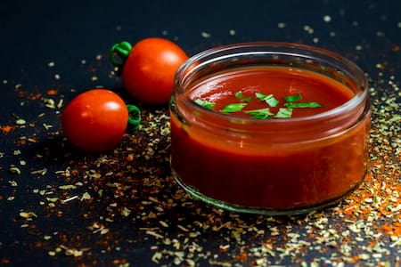 Salsa de tomate. Foto: Unsplash.