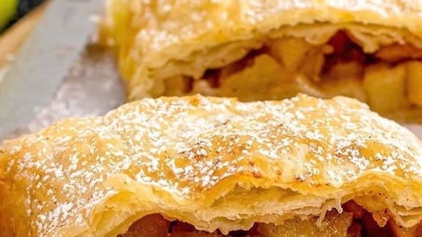 Fácil y delicioso: cómo hacer el mejor strudel de manzana apto para celíacos y relleno de sabor