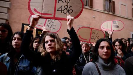 Marcha a favor del aborto en Italia. Foto: Reuters
