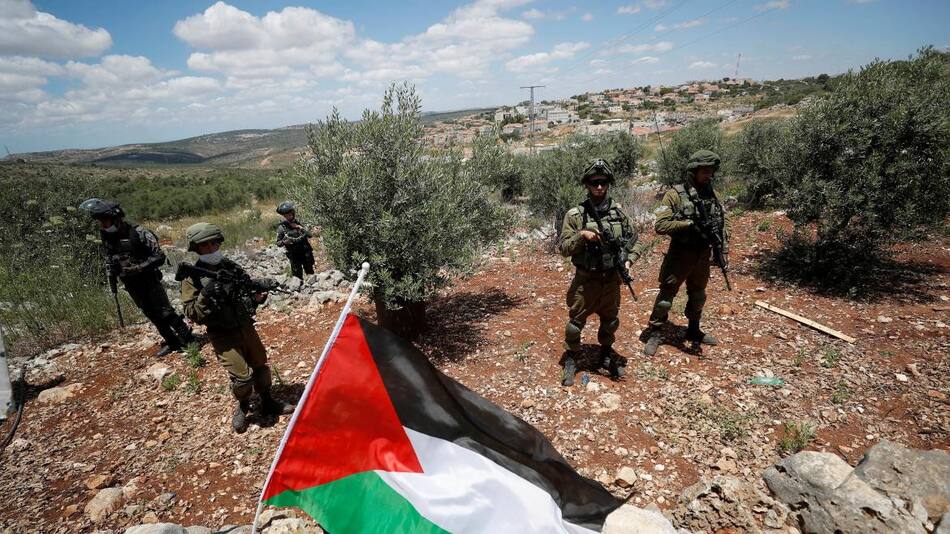 Protesta con banderas de Palestina por crimen por error por parte de policía de Israel