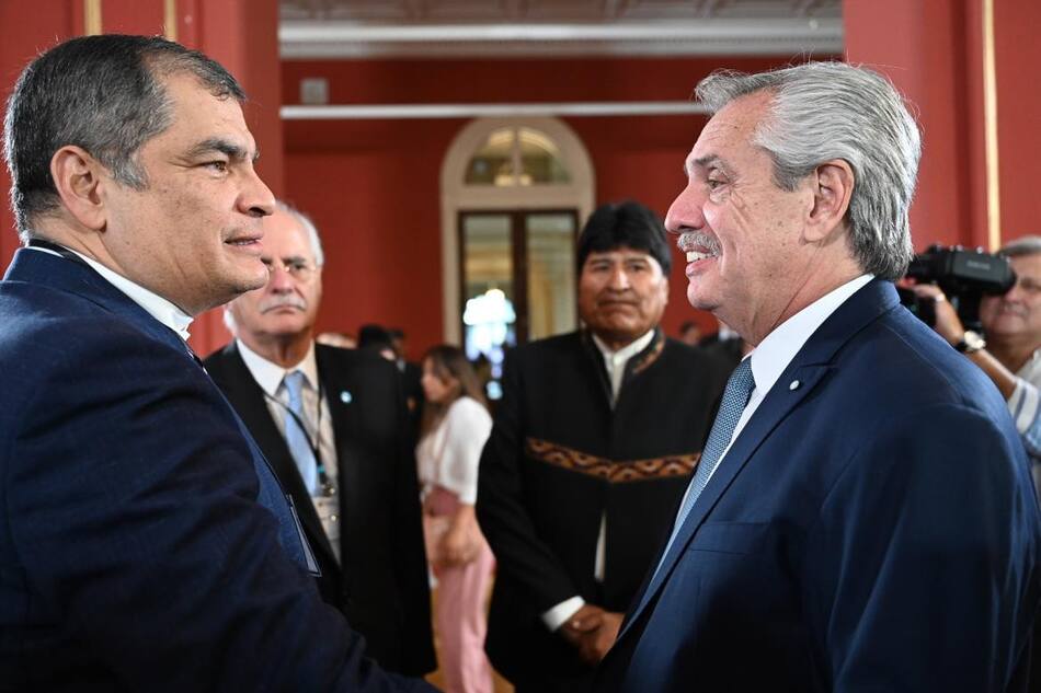 Alberto Fernández junto a Rafael Correa. Foto: NA