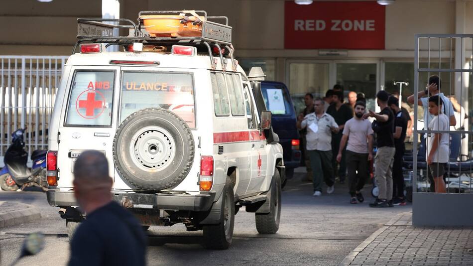 Masiva explosión de localizadores en el Líbano. Foto: Reuters.