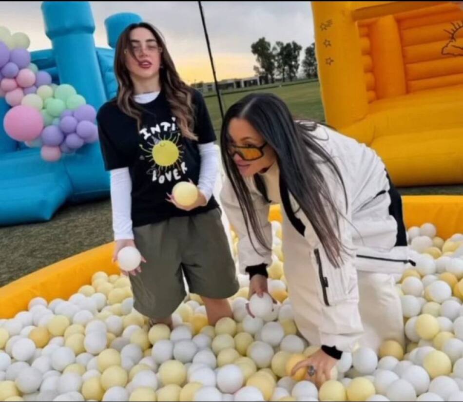 Nicki Nicole y La Joaqui en el cumpleaños de la hija de Cazzu. Fuente: Istagram