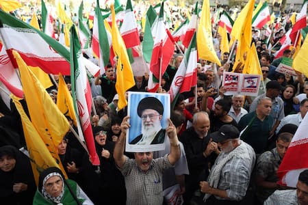 Manifestación en Irán tras el alto el fuego con Israel.