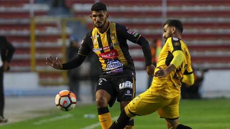 Copa Libertadores - The Strongest vs. Peñarol